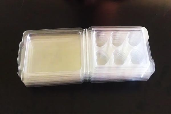 為什么兩塊不同顏色的塑料用激光無法焊接到一起？(圖1)